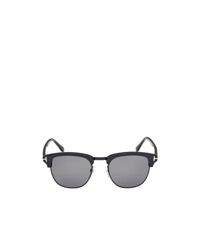 Tom Ford Logo Sunglasses In Gray