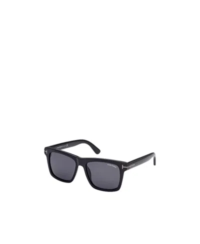 Tom Ford Logo Sunglasses In Black