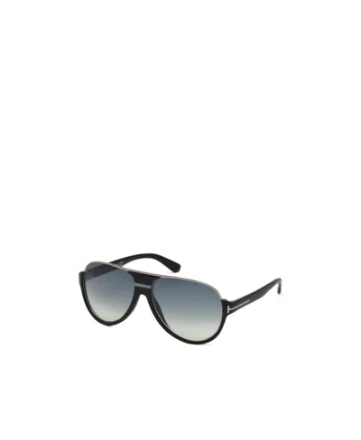Tom Ford Logo Sunglasses In Gray