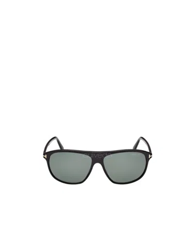 Tom Ford Logo Sunglasses In Gray