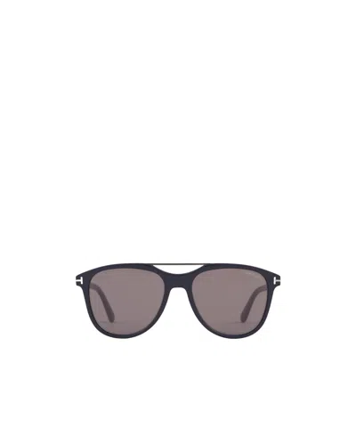 Tom Ford Logo Sunglasses In Gray
