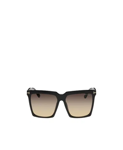 Tom Ford Logo Sunglasses In Nude