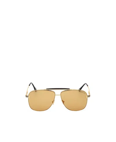 Tom Ford Logo Sunglasses In Yellow