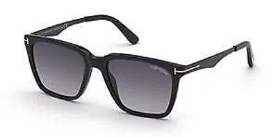 Pre-owned Tom Ford Men  Ft0862 01b 56mm Sunglasses In Gray