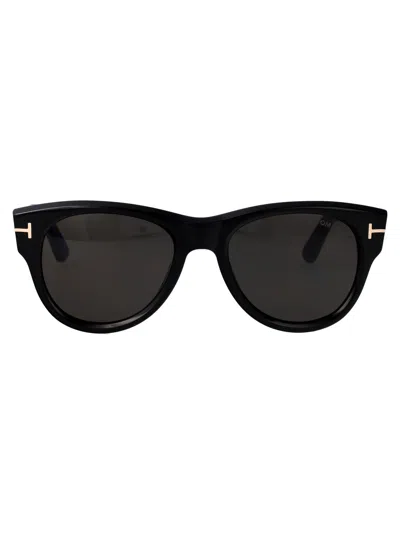 Tom Ford Round Sunglasses Ft1305 01 A In Black
