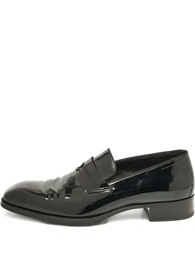 Pre-owned Tom Ford Patent-finish Loafers In Black