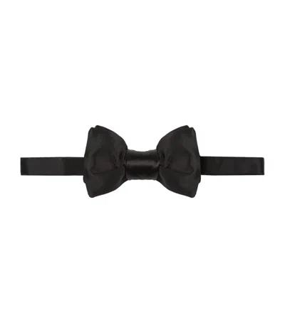 Tom Ford Pre-tied Satin Bow Tie In Black