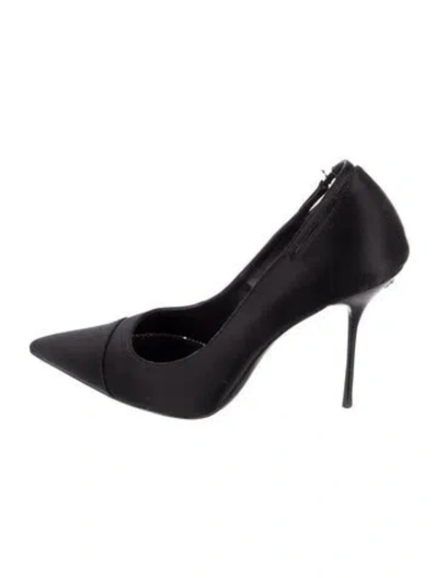 Pre-owned Tom Ford Satin Crystal Embellishments Pumps In Black