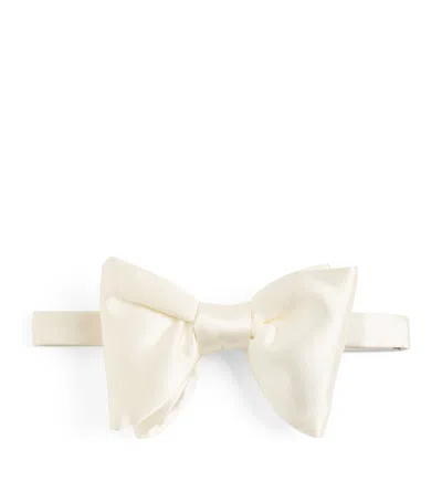 Tom Ford Satin Pre-tied Bow Tie In Black