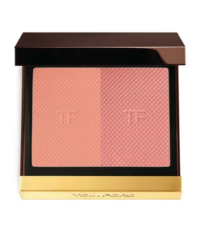 TOM FORD SHADE AND ILLUMINATE BLUSH