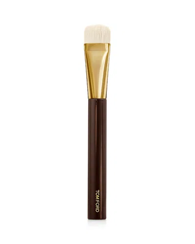 TOM FORD SHADE & ILLUMINATE BRUSH 04,T6C601