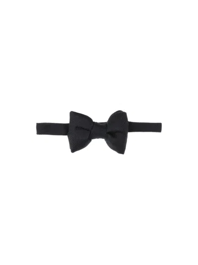 Tom Ford Silk Knotted Bow Tie In Black