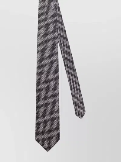 Tom Ford Slim Pointed Herringbone Bow Tie In Black