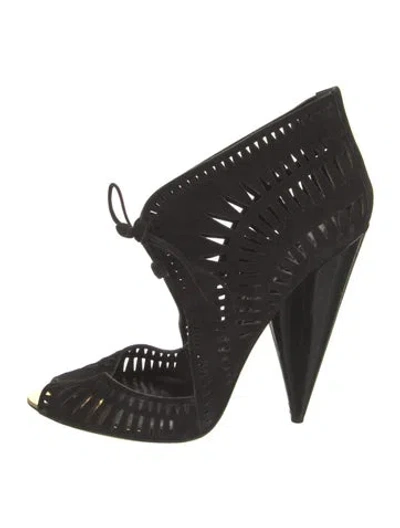 Pre-owned Tom Ford Suede Lasercut Accents Pumps In Black