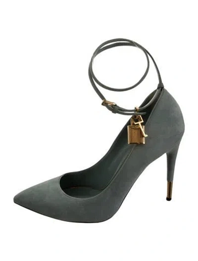 Pre-owned Tom Ford Suede Pumps In White