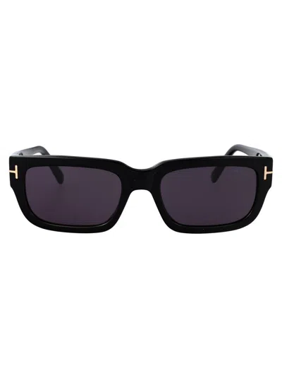 Tom Ford Sunglasses In 01a Nero Lucido / Fumo