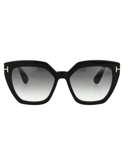 Tom Ford Squared Sunglasses Ft0939 01 B In Black