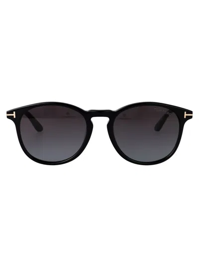 Tom Ford Lewis Sunglasses In 01b Nero Lucido / Fumo Grad
