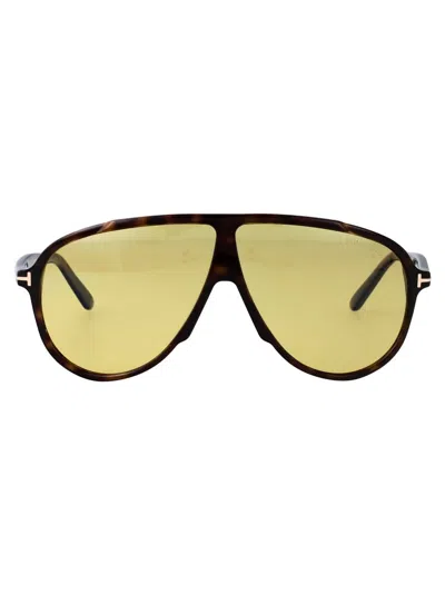 Tom Ford Eyewear Oversized Pilot Frame Sunglasses In Brown