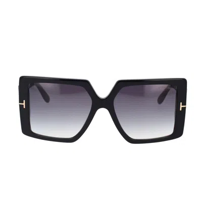 Tom Ford Jacquetta Smoke Gradient Square Ladies Sunglasses Ft0921 01b 54 In Black
