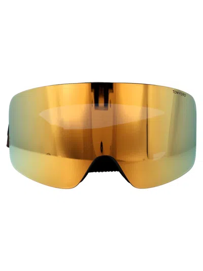 Tom Ford Sunglasses In Nero/altro / Fumo Specchiato