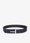 Tom Ford Reversible Grain Leather T Belt For Men In Dual Shades In Navy