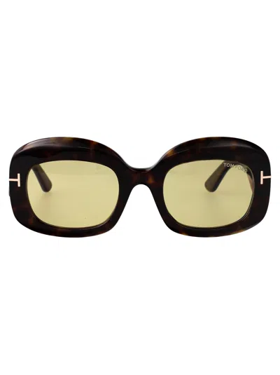 Tom Ford Carmen-02 Ft1219 52e In Brown