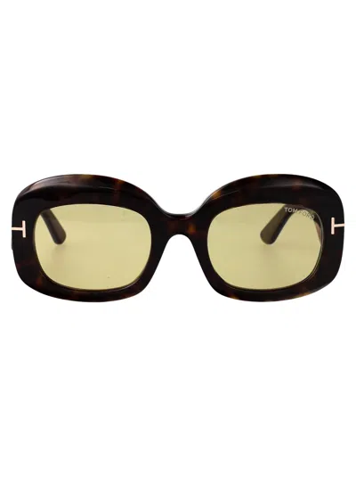 Tom Ford Carmen-02 Ft1219 52e In Brown