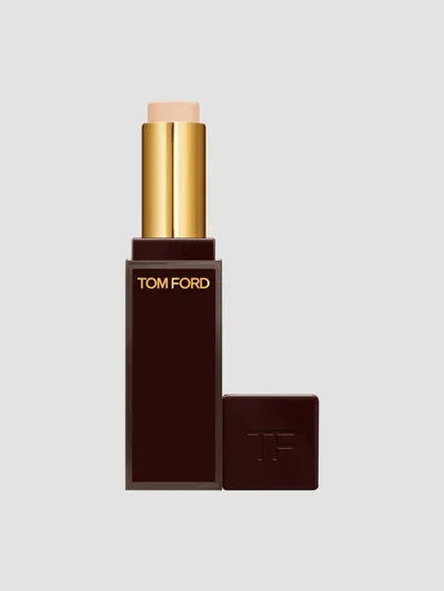 Tom Ford Traceless Soft Matte Concealer In 1c0 Silk