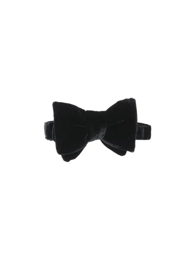 Tom Ford Velvet Bow Tie In Black