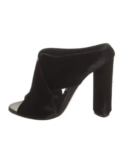 Pre-owned Tom Ford Velvet Cutout Accent Slides In Black