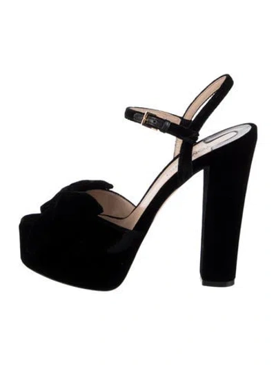 Pre-owned Tom Ford Velvet Slingback Pumps In Black