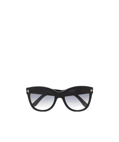 Tom Ford Wallace Cat-eye Sunglasses In Black