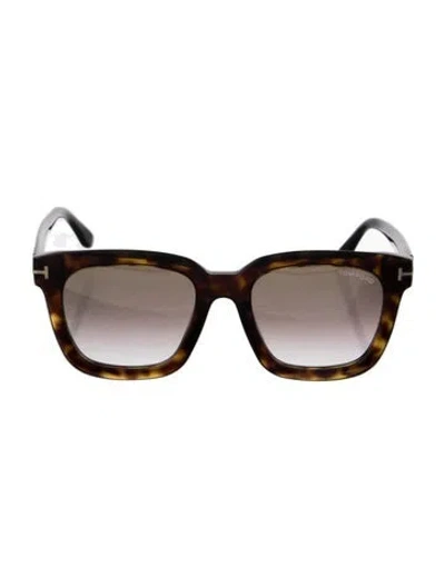 Pre-owned Tom Ford Wayfarer Gradient Sunglasses In Brown