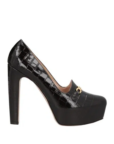 Tom Ford 135mm Whitney Shiny Croc-embossed Leather Platform Pumps In Black