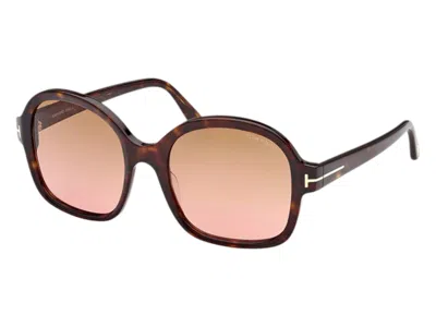 Pre-owned Tom Ford Women's  Oval Sunglasses In Havana (ft1034 52f)