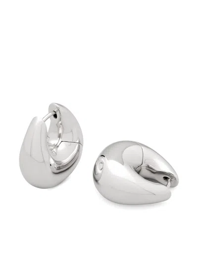 Tom Wood Bao Earrings In 银色