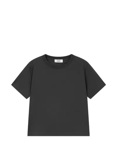 Tomboy Back Print T-shirt In Black