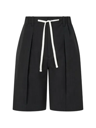 Tomboy Elastic Waist Shorts In Black