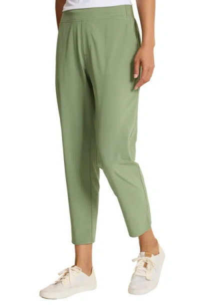 Tommy Bahama Alicia Easy Crop Pants In Green