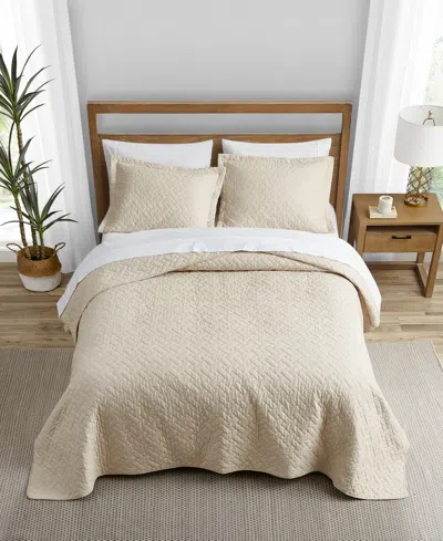 Tommy Bahama Home Tommy Bahama Solid White Reversible 3-piece King Quilt Set In Beige