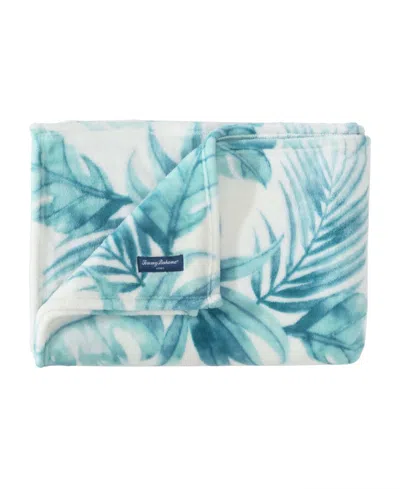 Tommy Bahama Home Ultra Soft Plush Fleece Throw, 70" X 50" In White,green