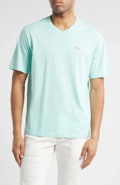 TOMMY BAHAMA TOMMY BAHAMA NEW BALI SKYLINE V-NECK T-SHIRT