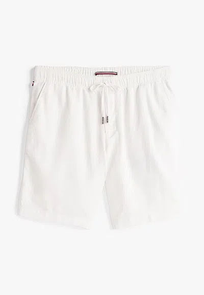 Tommy Hilfiger _ In White