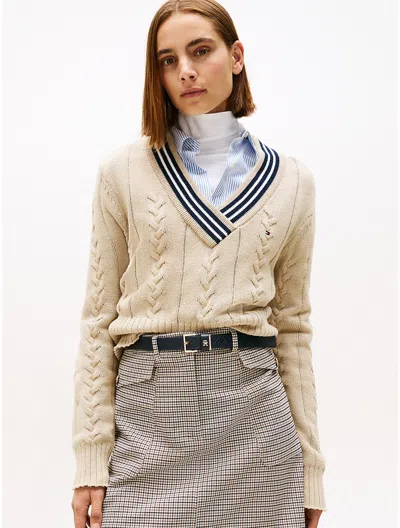 Tommy Hilfiger Cable Knit V In Neutral