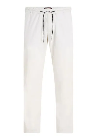 Tommy Hilfiger Chelsea Poplin Papertouch Po Trousers In Bianco