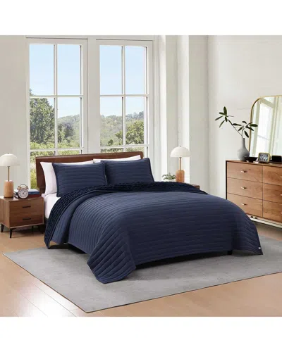 TOMMY HILFIGER TOMMY HILFIGER CLASSIC COMFORT SOLID FLANNEL QUILT SET