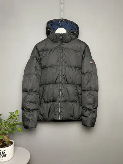 Pre-owned Tommy Hilfiger Down Jacket In Black
