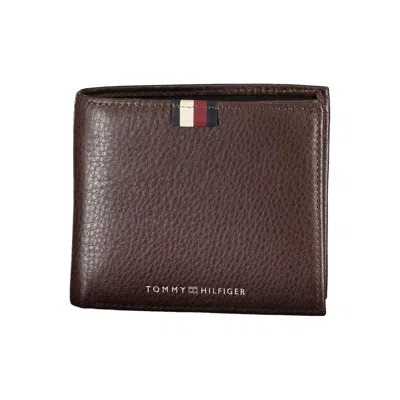 Tommy Hilfiger Elegant Brown Leather Wallet With Modern Contrast