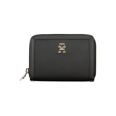 Tommy Hilfiger Elegant Zip Wallet With Ample Storage